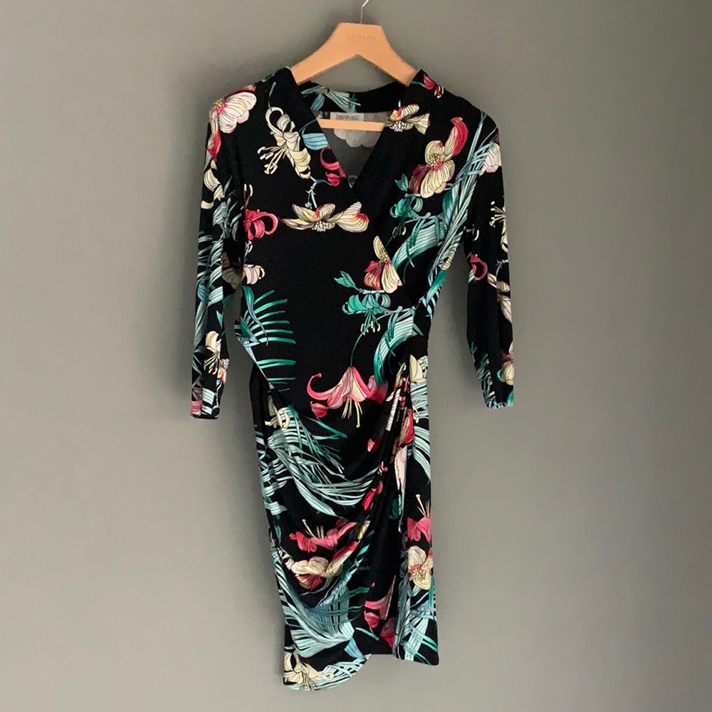 Sexy Jennifer Lopez floral dress